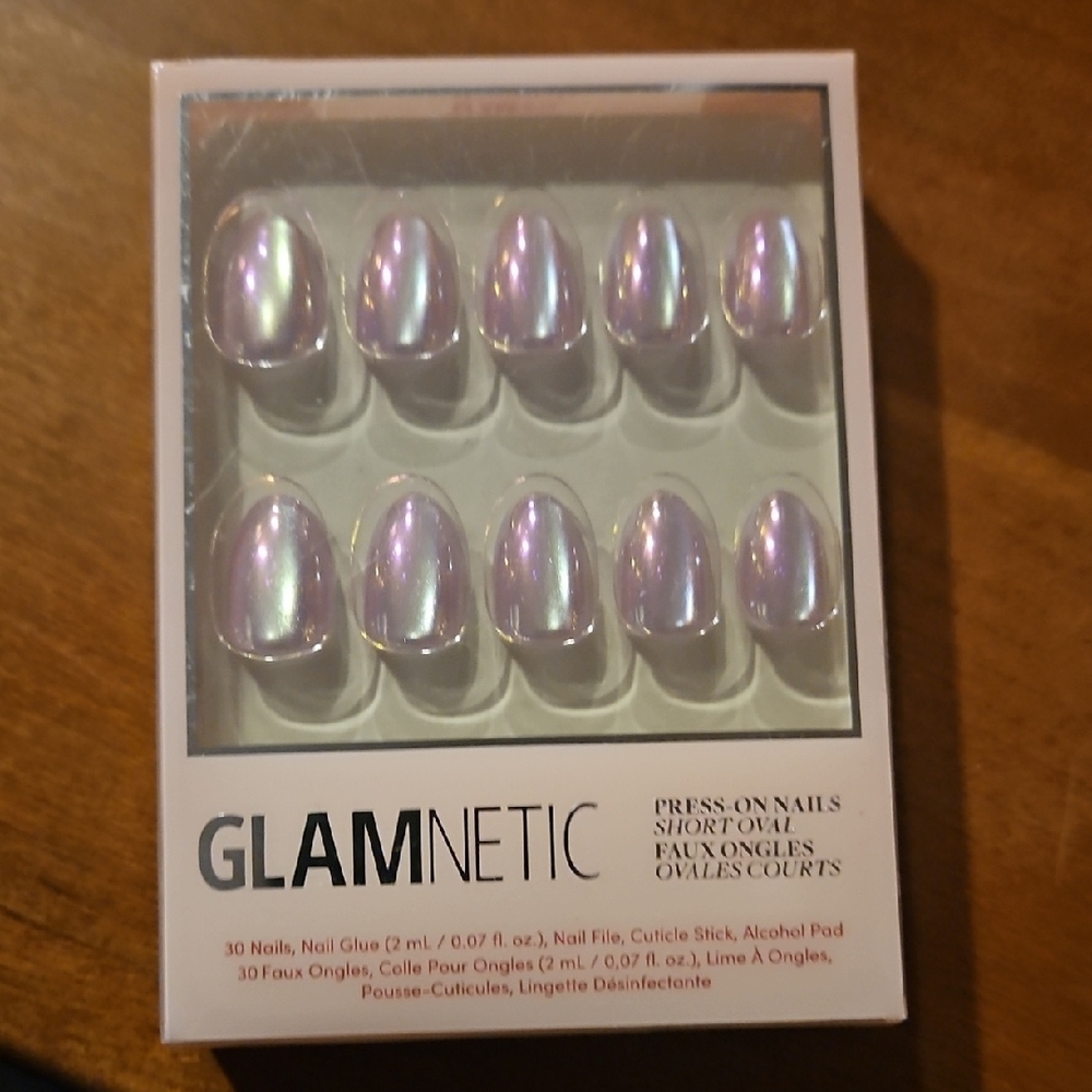 Glamnetic Oyster
